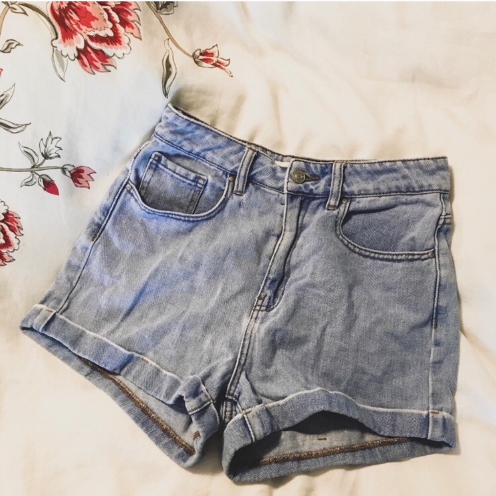 pacsun high waist light wash mom shorts